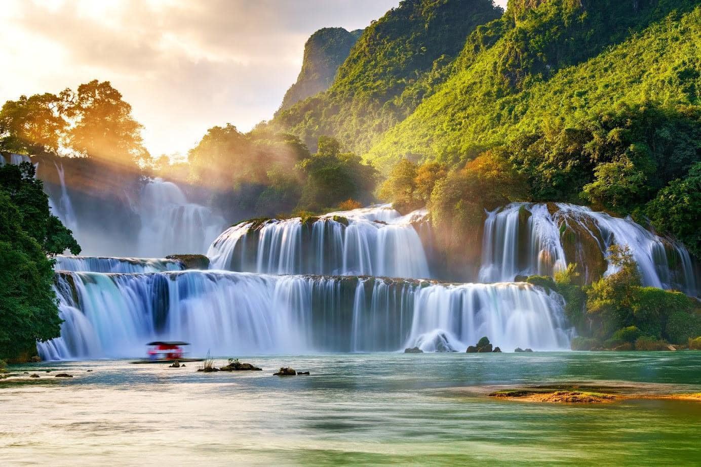 Top 5 Motorbike Tours in North-East Vietnam | Ha Giang Loop, Ban Gioc Waterfall Ban Gioc Waterfall 1 - Top 5 Motorbike Tours in North-East Vietnam | Ha Giang Loop, Ban Gioc Waterfall