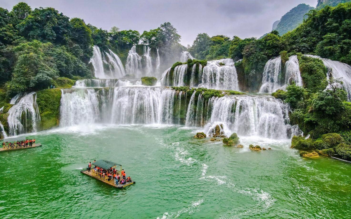 Ban Gioc Waterfall 3 - Best Time to Ride in Northern Vietnam: Explore Ha Giang, Sapa & Ban Gioc