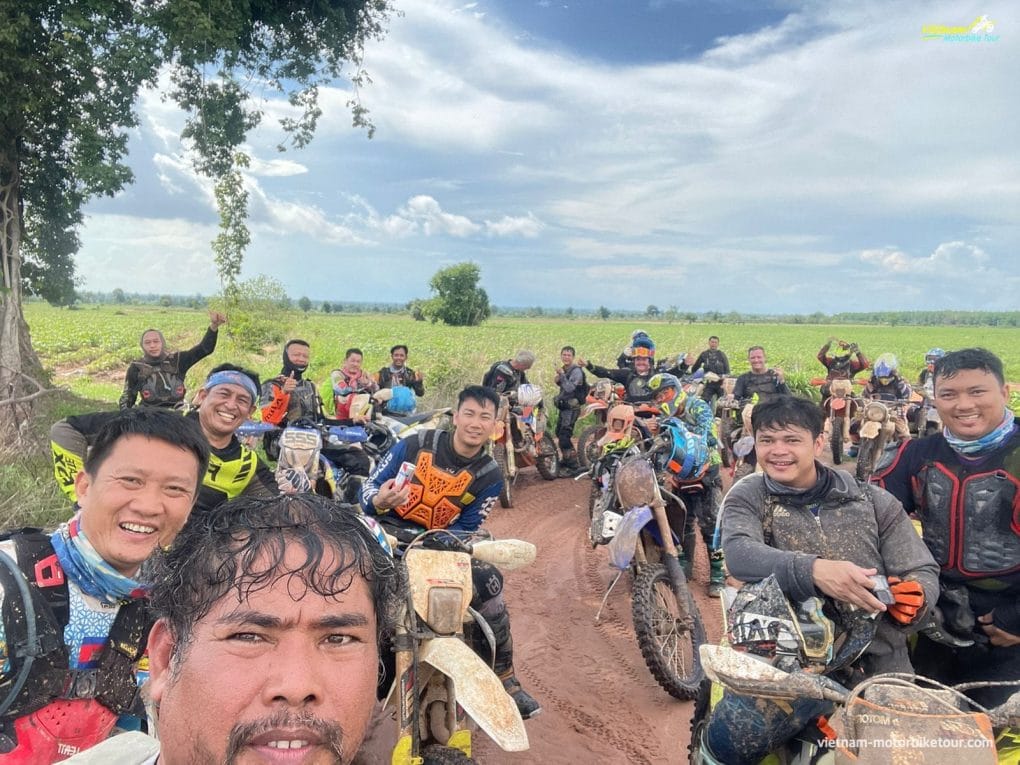 Dramatic Cambodia Off-road Motorcycle Tour from Phnom Penh to Battambang & Koh Kong Cambodia Off road Dirt Bike Tour 6 - Dramatic Cambodia Off-road Motorcycle Tour from Phnom Penh to Battambang & Koh Kong