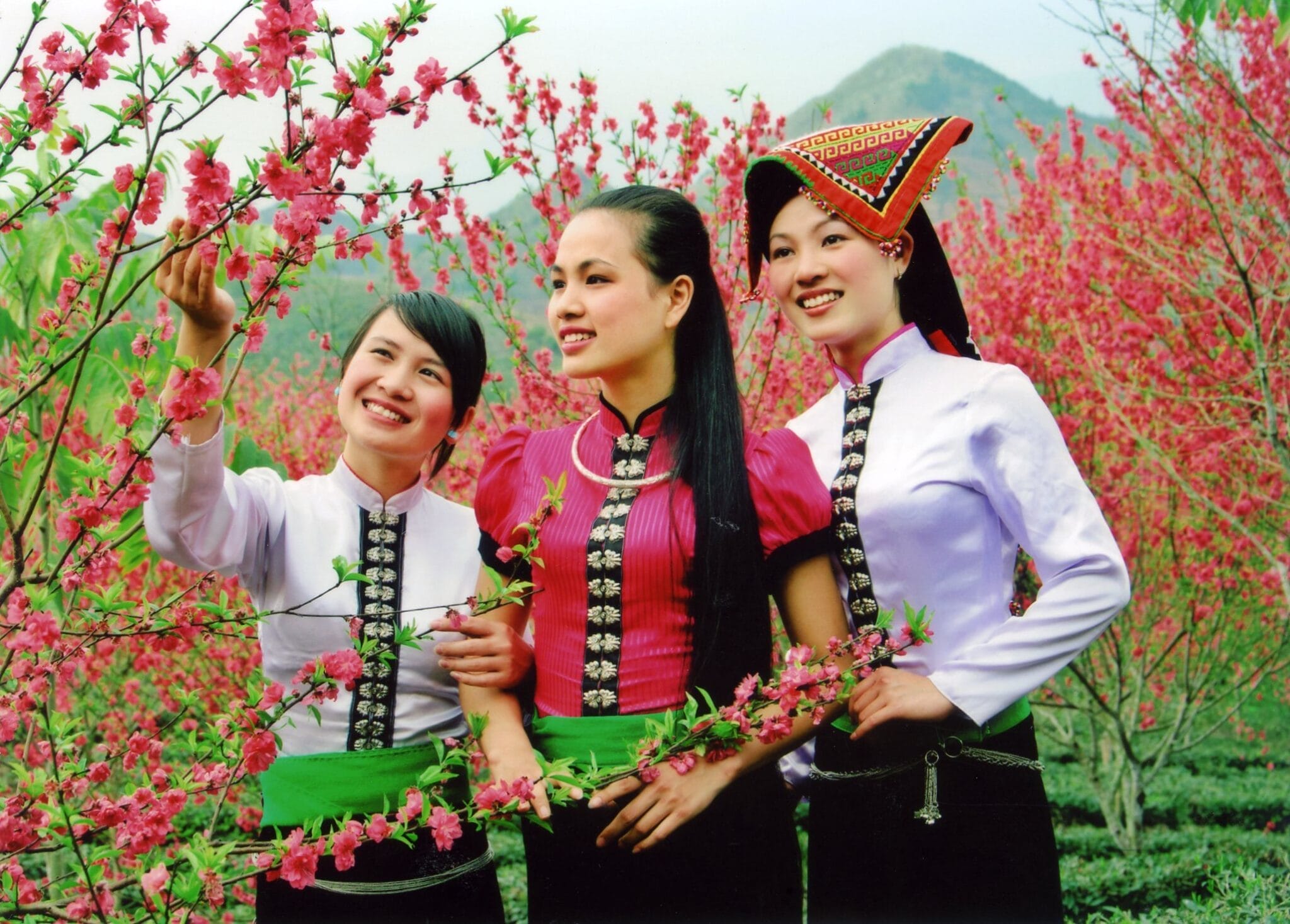 The Thai People - Discover Unique Ethnic Cultures on Your North West Vietnam Motorbike Tour