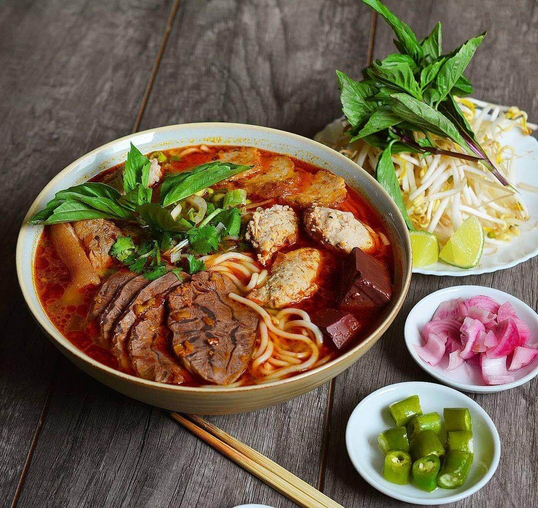 Vietnam Motorcycle Tours to Hue: Ride the Imperial Road of Central Vietnam bunbo - Vietnam Motorcycle Tours to Hue: Ride the Imperial Road of Central Vietnam