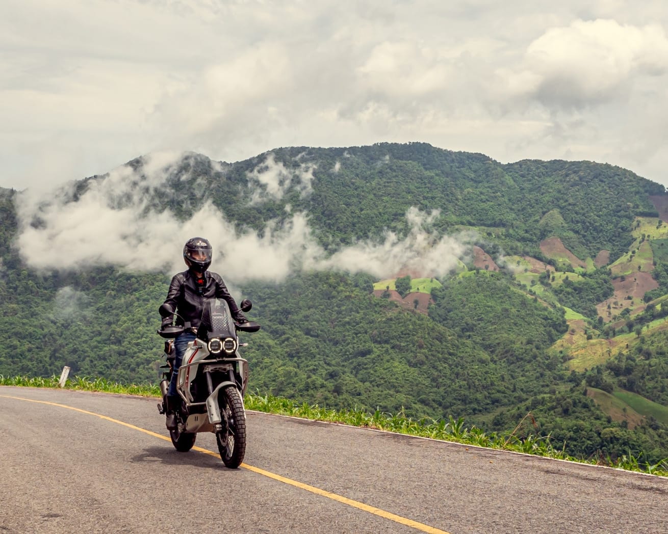 Iconic Mae Hong Son Loop Thailand Motorcycle Tour to Pai, Mae Hong Son & Doi Inthanon Thailand ADV Big Bike Adventure Tour 3 - Iconic Mae Hong Son Loop Thailand Motorcycle Tour to Pai, Mae Hong Son & Doi Inthanon